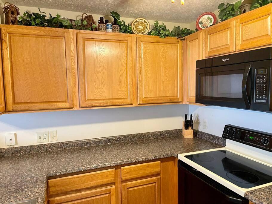 Relaxing Mountain Condo In Gatlinburg With City View ! מראה חיצוני תמונה