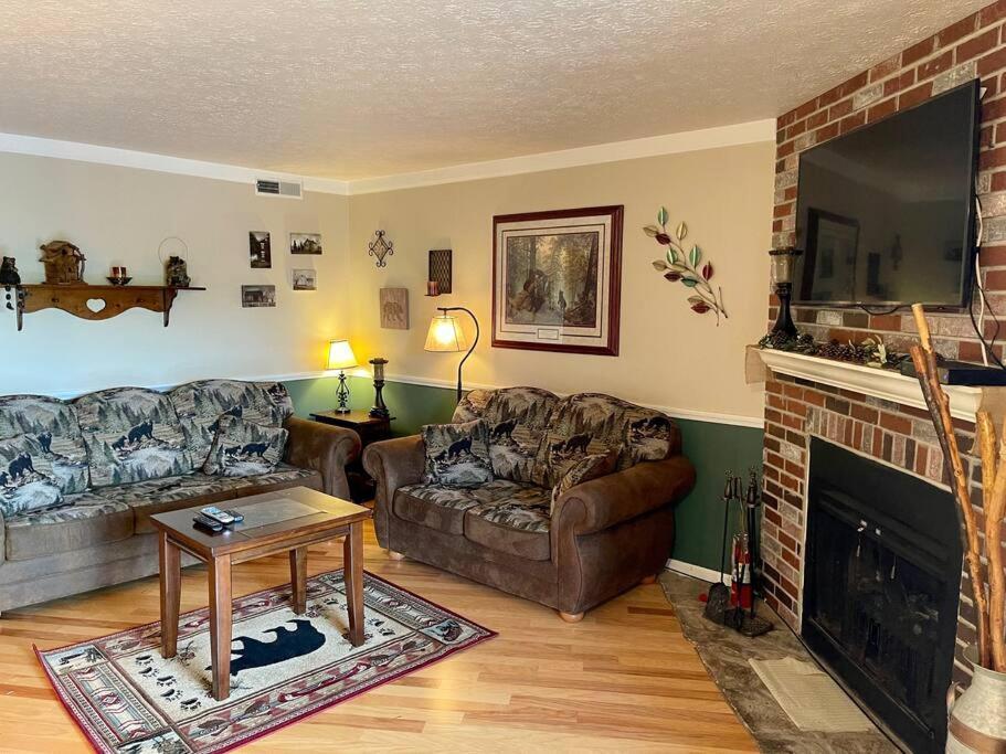 Relaxing Mountain Condo In Gatlinburg With City View ! מראה חיצוני תמונה